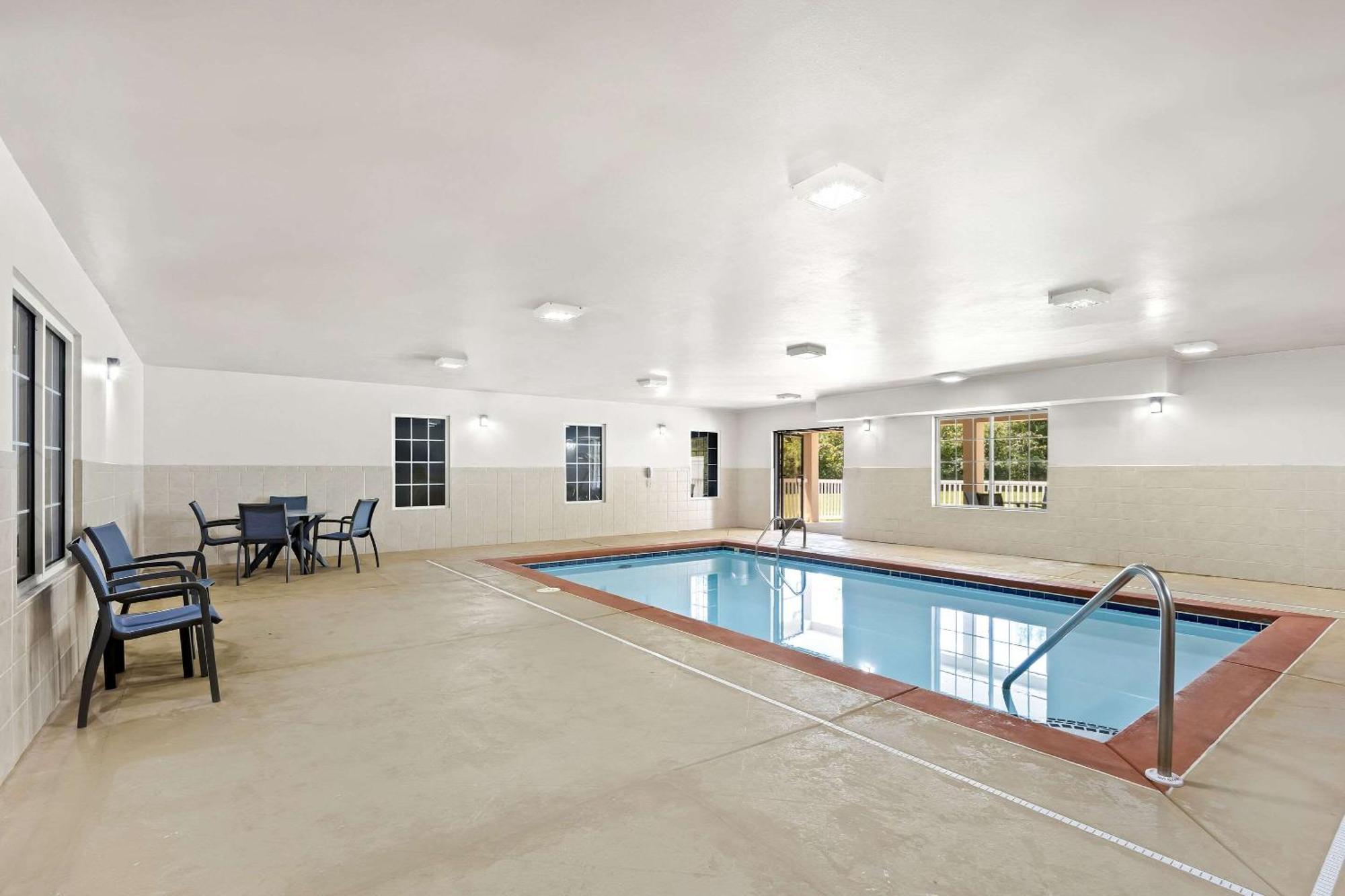 Comfort Inn & Suites High Point - Archdale ภายนอก รูปภาพ
