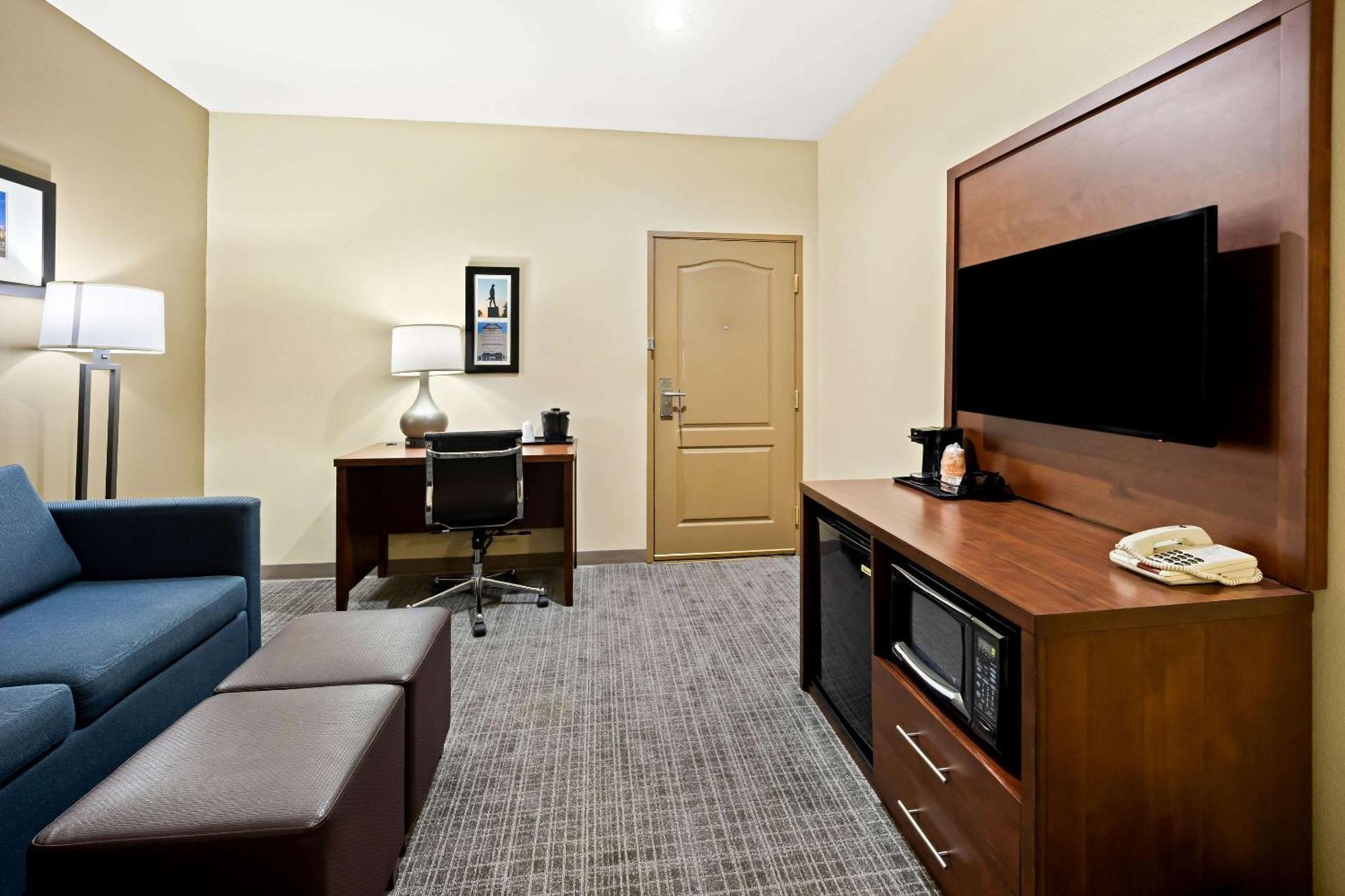 Comfort Inn & Suites High Point - Archdale ภายนอก รูปภาพ